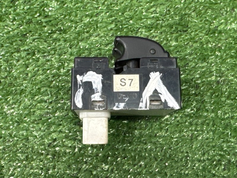 Блок управления стеклоподъемниками Chevrolet Lacetti