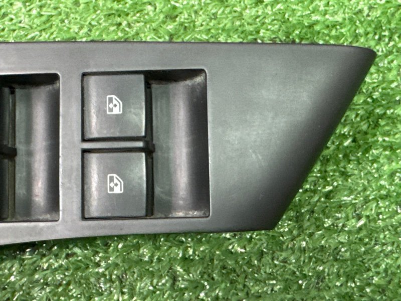 Блок управления стеклоподъемниками Opel Astra J