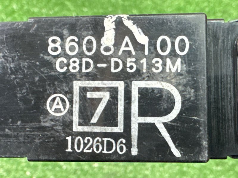 Кнопка стеклоподъемника Mitsubishi Lancer 9