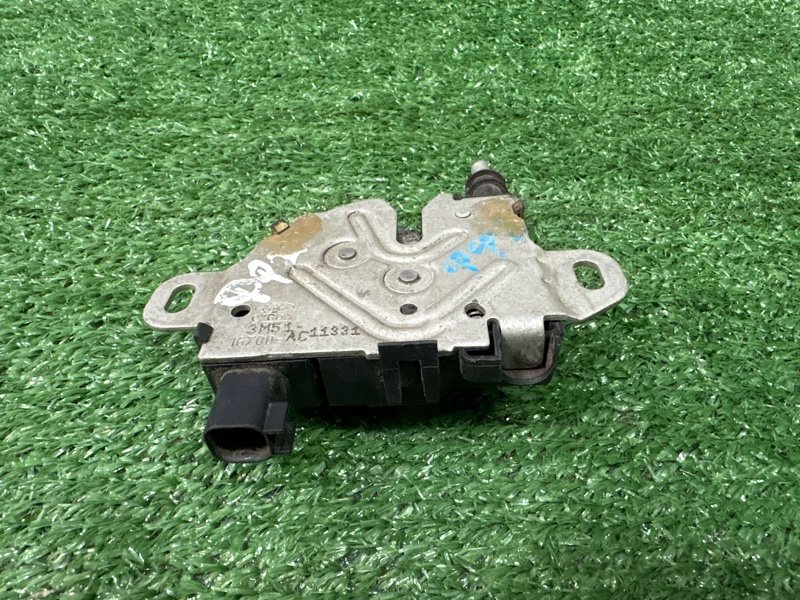 Замок капота Ford Focus 2