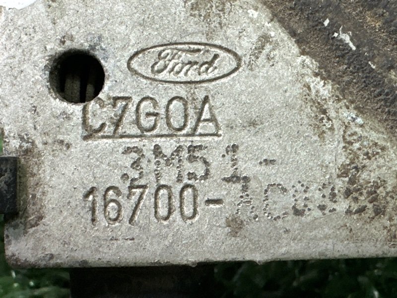 Замок капота Ford Focus 2