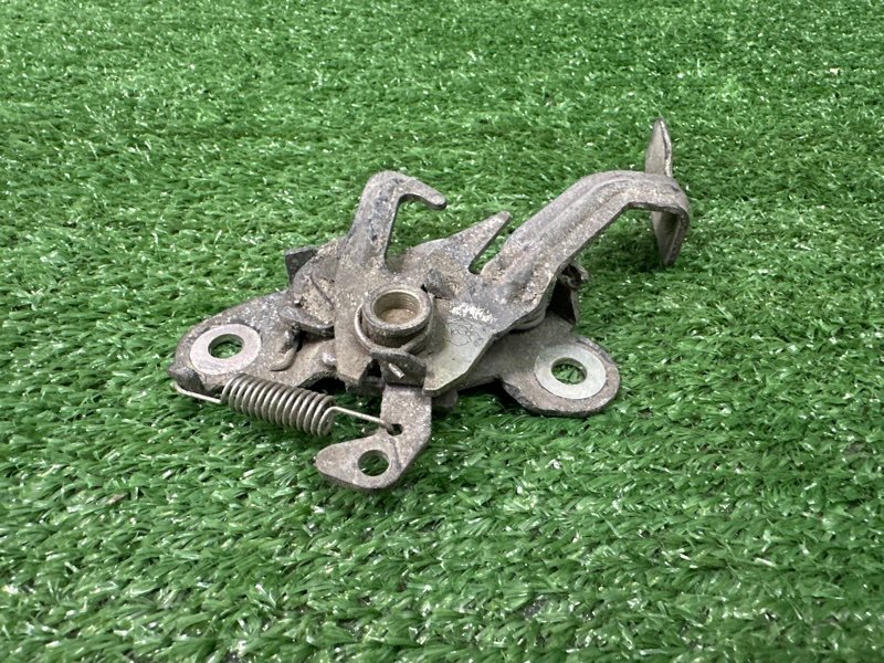 Замок капота Peugeot 308