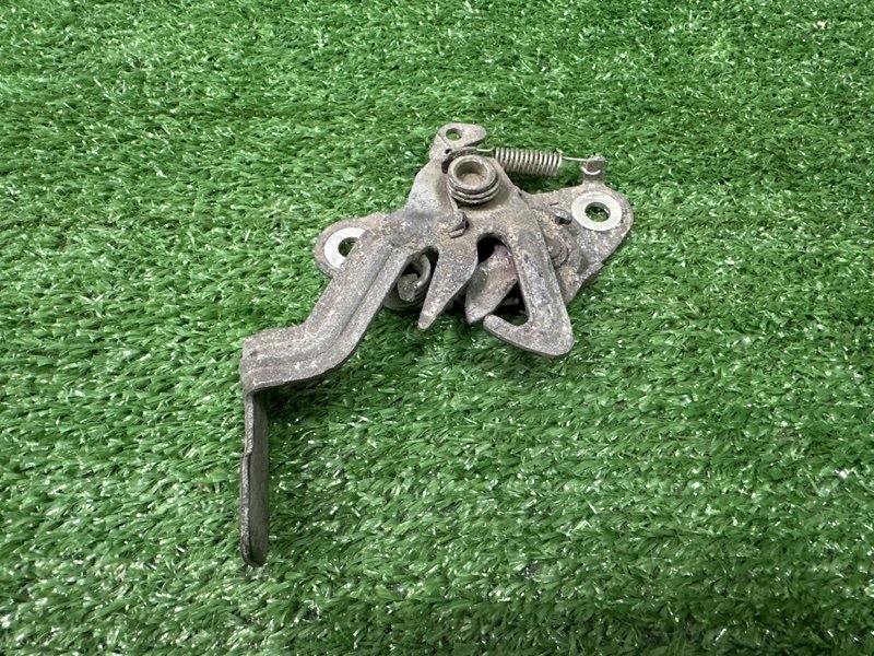 Замок капота Peugeot 308