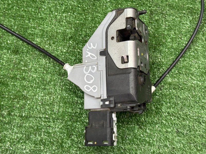 Замок двери Peugeot 308