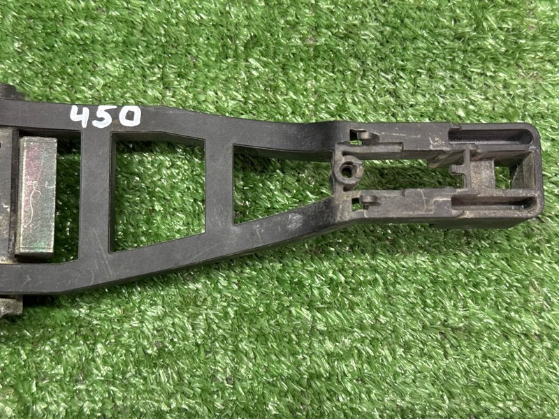 Кронштейн ручки двери Ford Focus 2