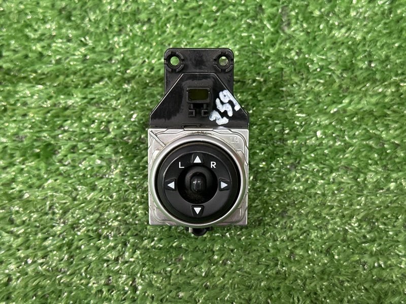 Блок управления зеркалами Hyundai i30