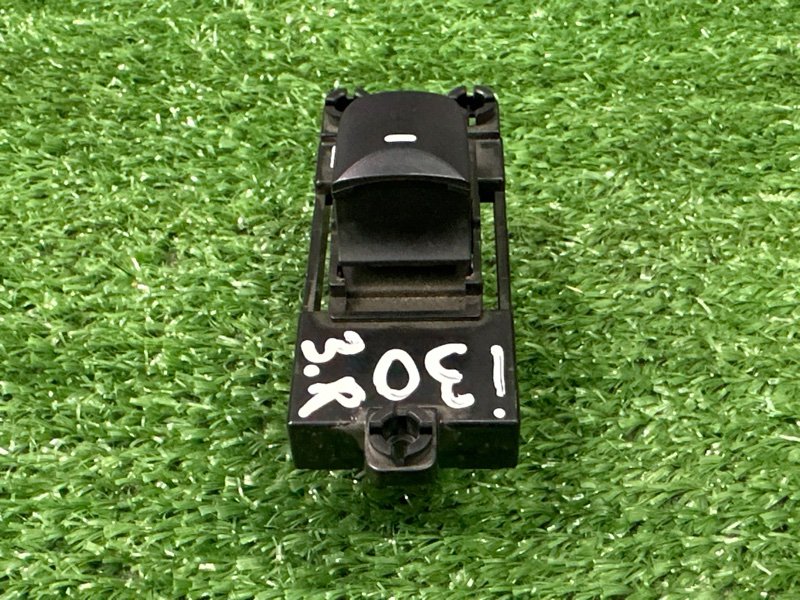 Кнопка стеклоподъемника Hyundai i30