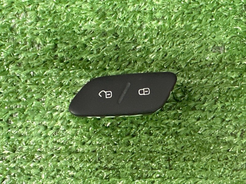 Кнопка центрального замка Volkswagen Polo 5