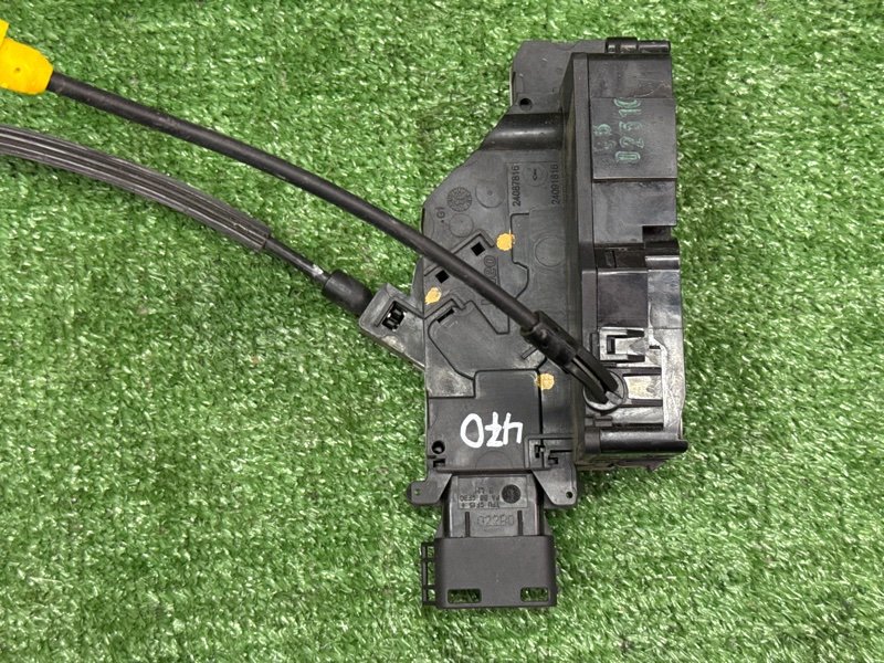 Замок двери Peugeot 207