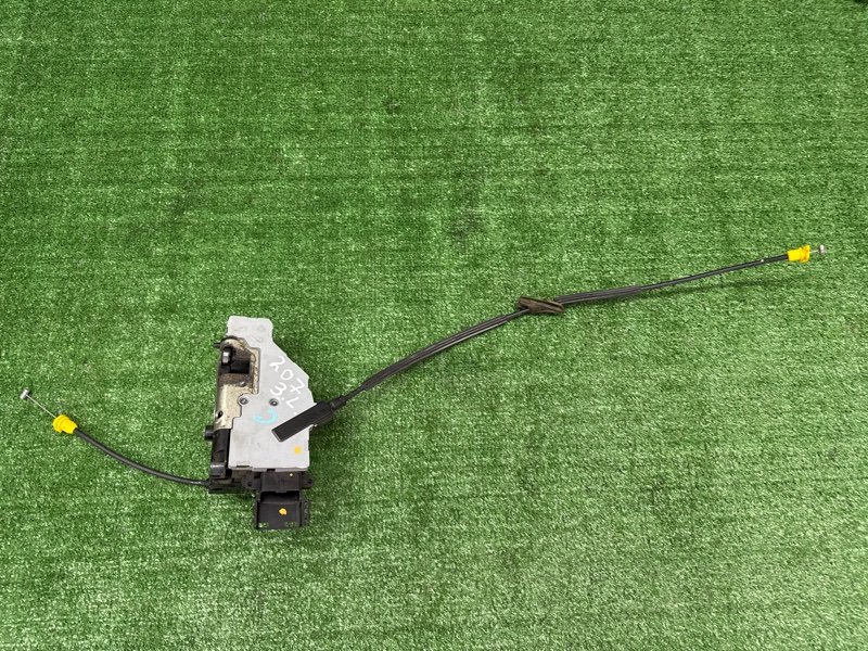 Замок двери Peugeot 207