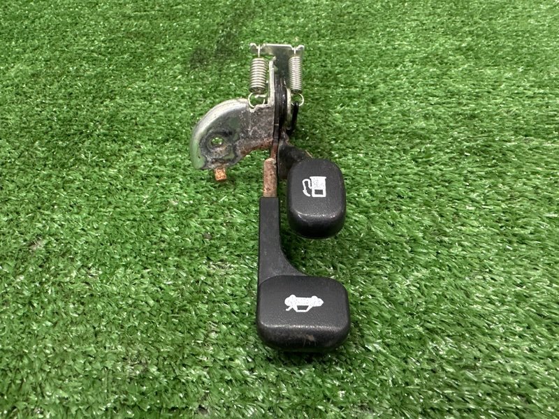 Ручка открывания бензобака и багажника Kia Rio 3 2014 QB