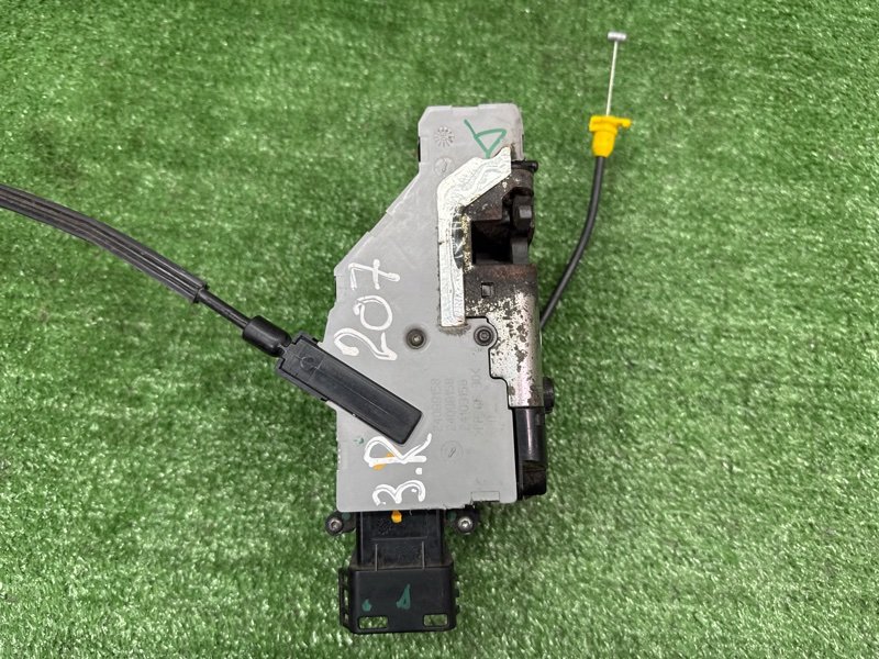 Замок двери Peugeot 207