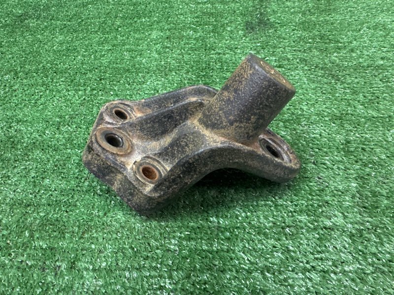 Кронштейн опоры двигателя Kia Rio 3 2014 QB