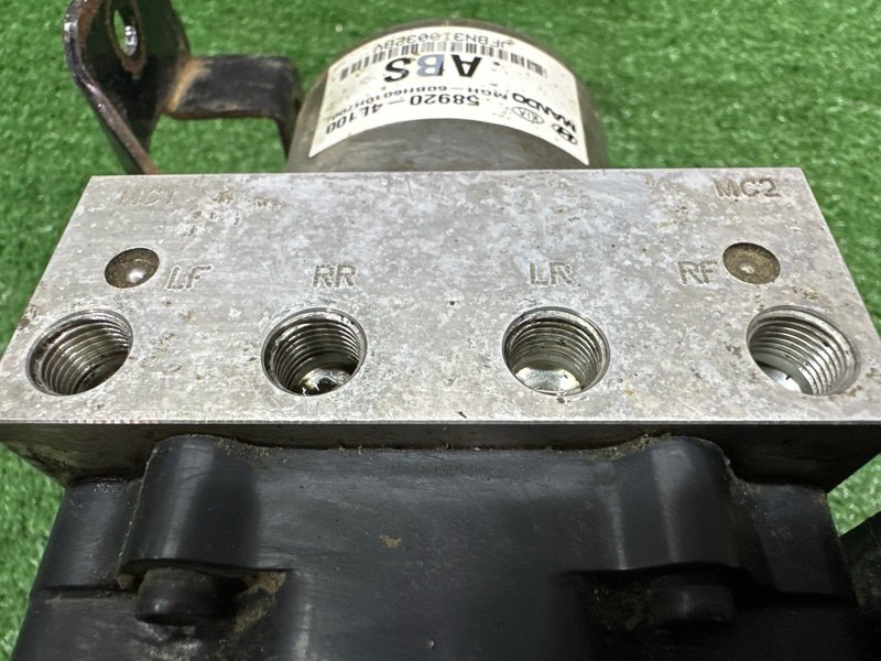 Блок ABS Kia Rio 3 2014 QB