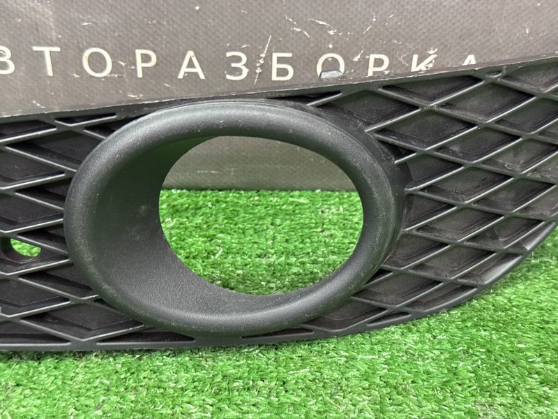 Накладка противотуманной фары Opel Astra H