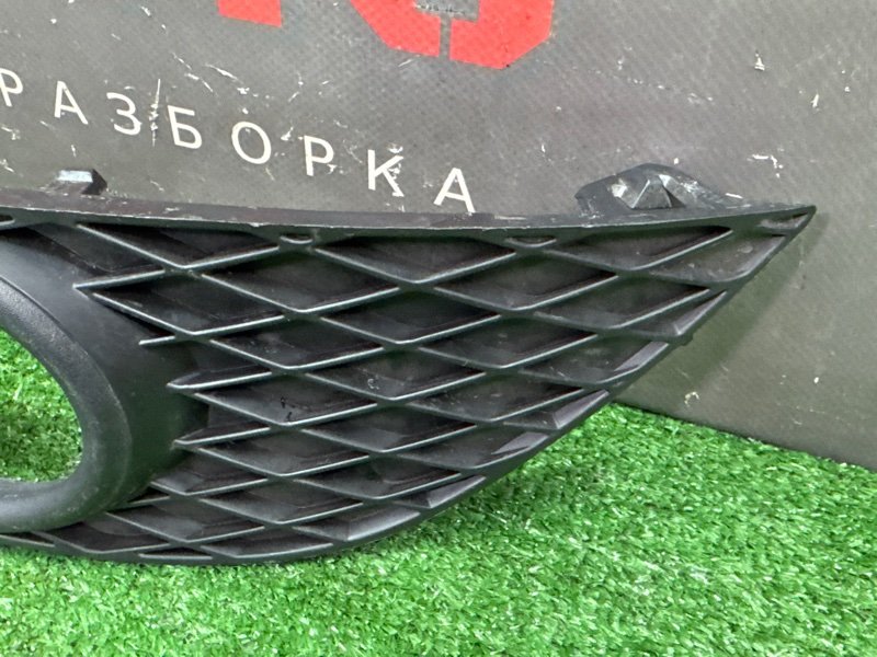 Накладка противотуманной фары Opel Astra H