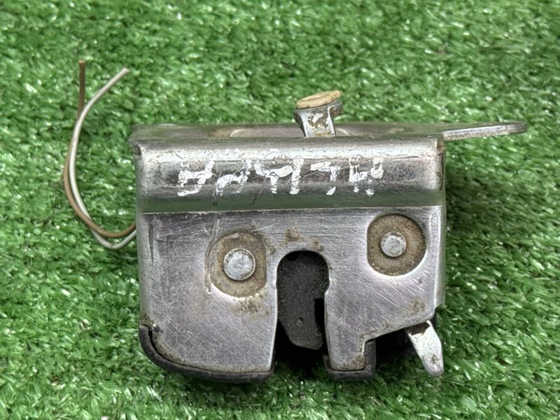 Замок багажника Fiat Albea