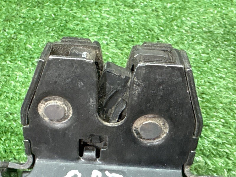 Замок багажника Opel Astra J