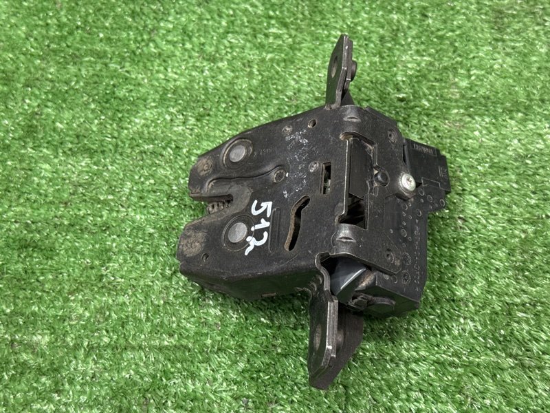 Замок багажника Opel Astra J