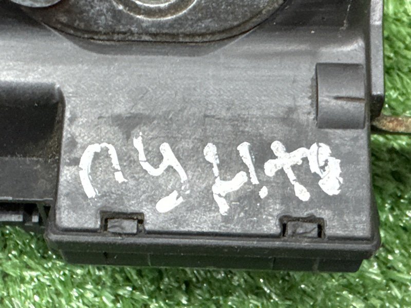 Замок багажника Fiat Punto