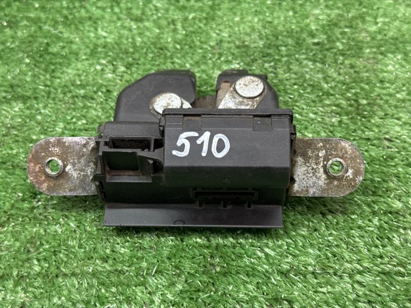 Замок багажника Fiat Punto