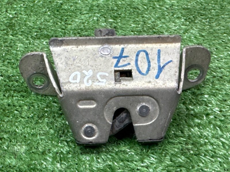 Замок багажника Peugeot 107