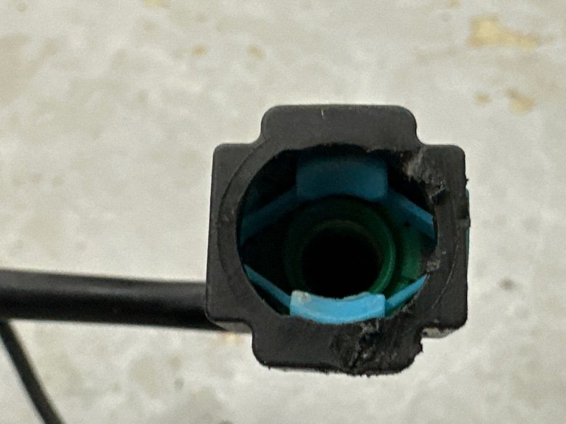 Трубка топливная тормозная (топливопровод, магистраль) Kia Rio 3 2014 QB