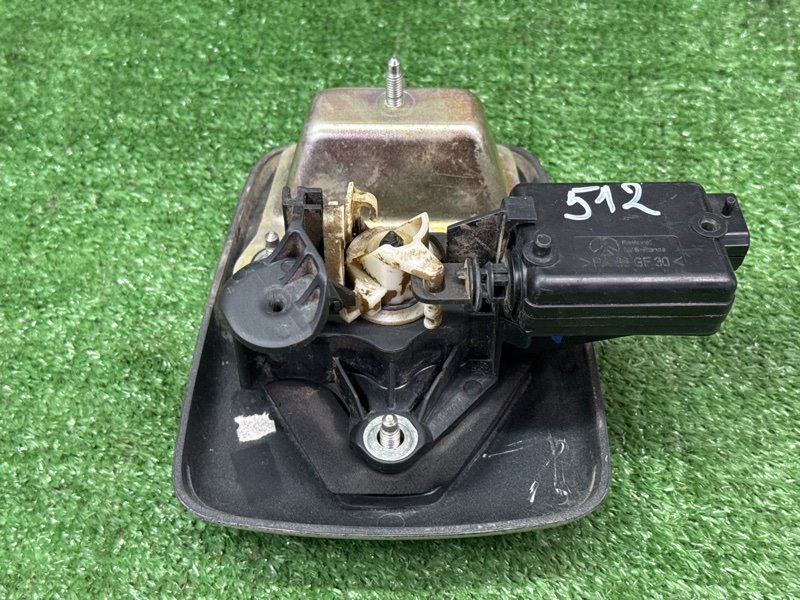 Ручка открывания крышки багажника Renault Symbol