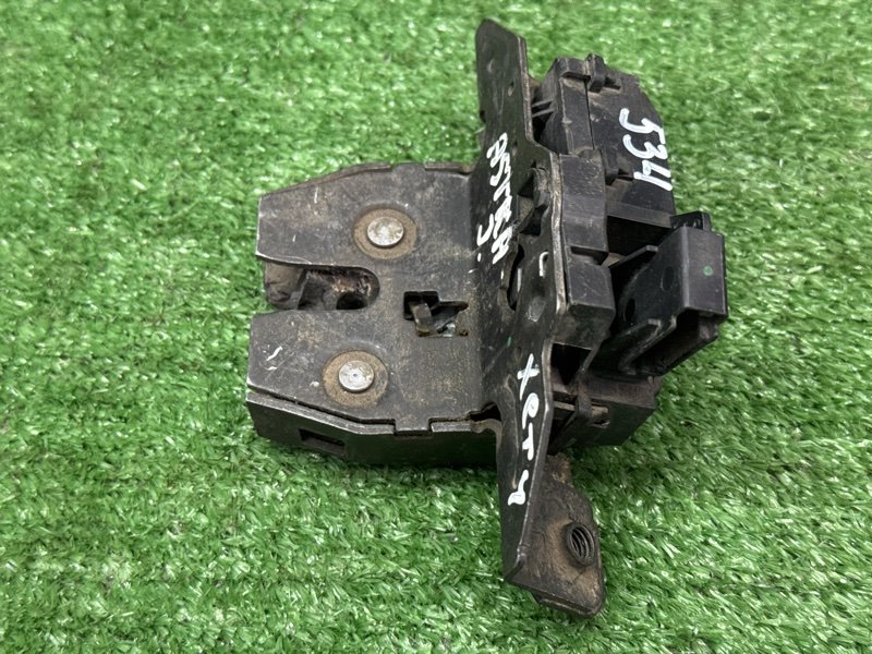 Замок багажника Opel Astra J