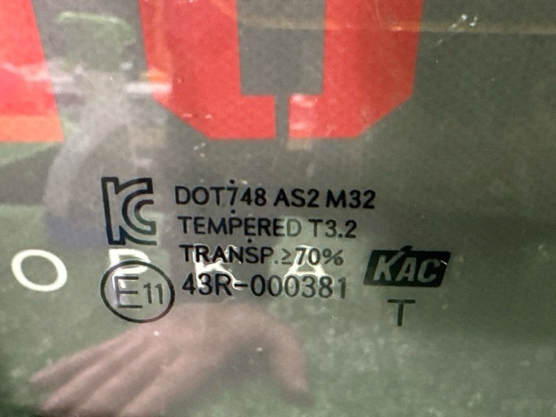 Стекло двери Kia Rio 3 2014 QB