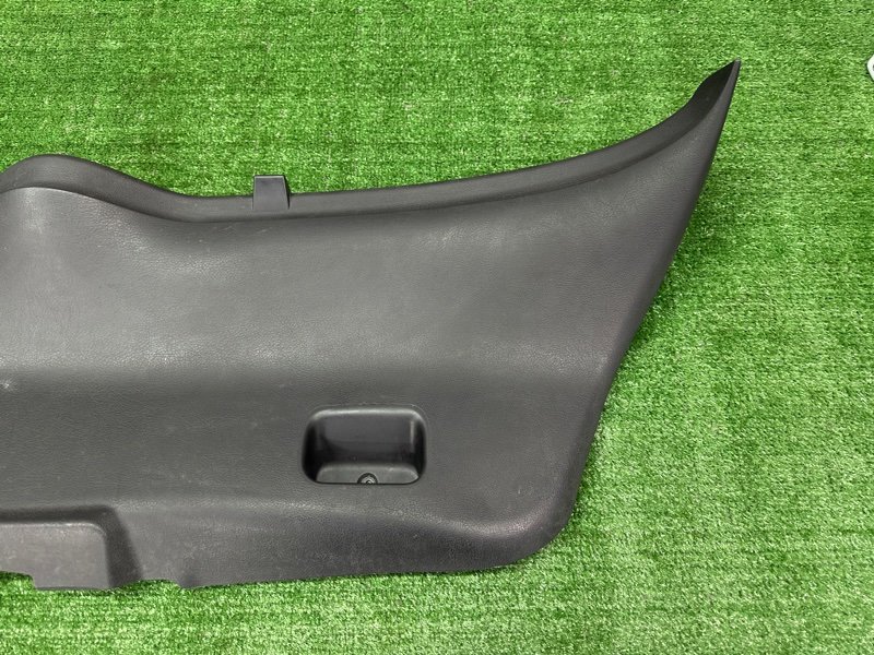 Обшивка крышки багажника Peugeot 307