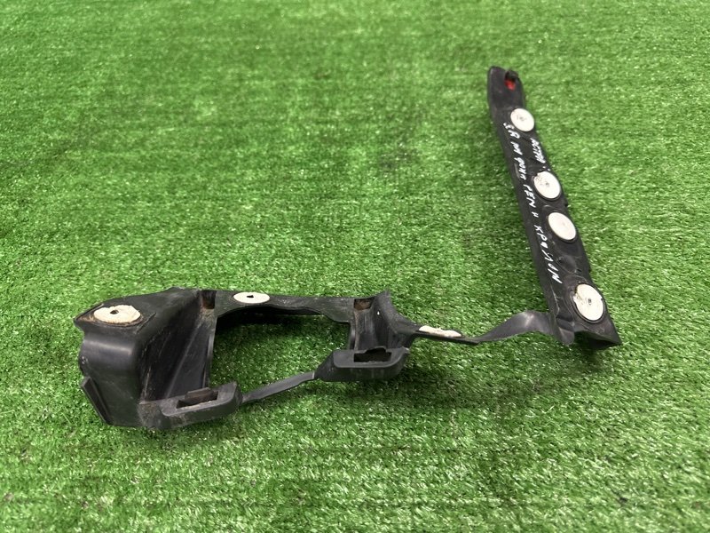 Кронштейн бампера Opel Astra J