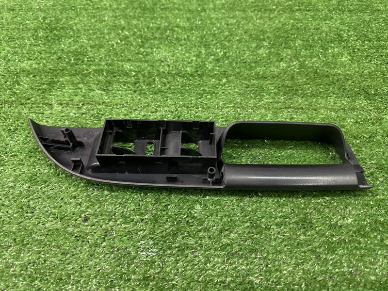 Накладка ручки двери внутренней Skoda Octavia A5