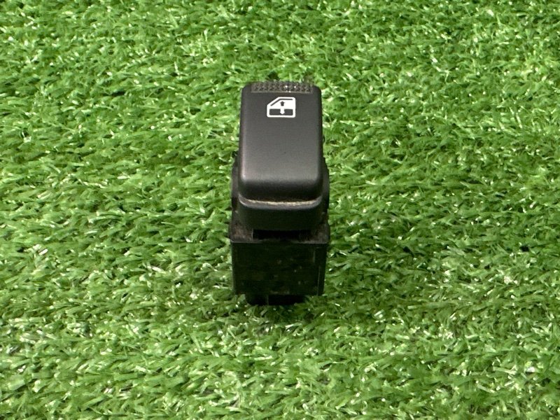 Кнопка стеклоподъемника Hyundai Getz