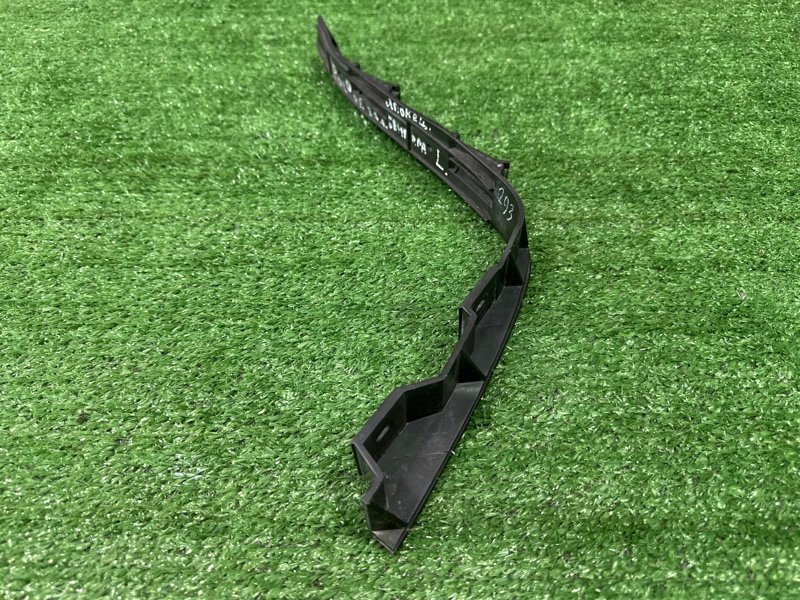 Кронштейн бампера Volkswagen Polo 3