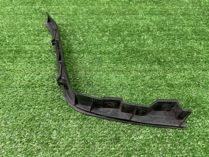 Кронштейн бампера Volkswagen Polo 3