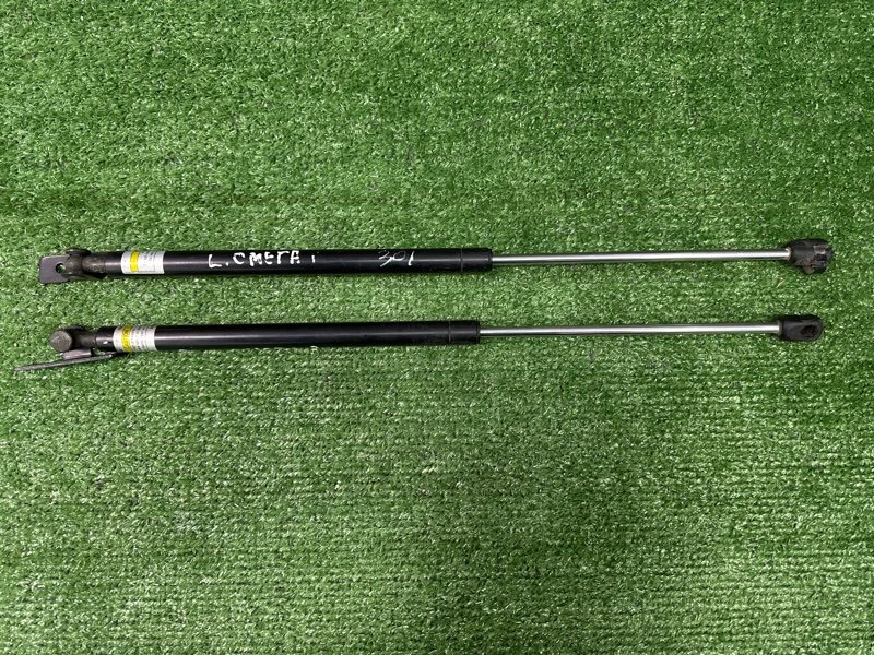 Упор крышки багажника Opel Omega B