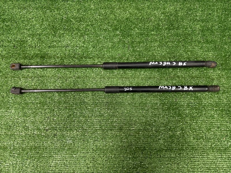 Упор крышки багажника Mazda 3 BK