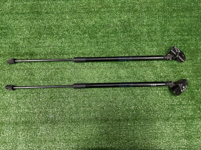 Упор крышки багажника Opel Astra J