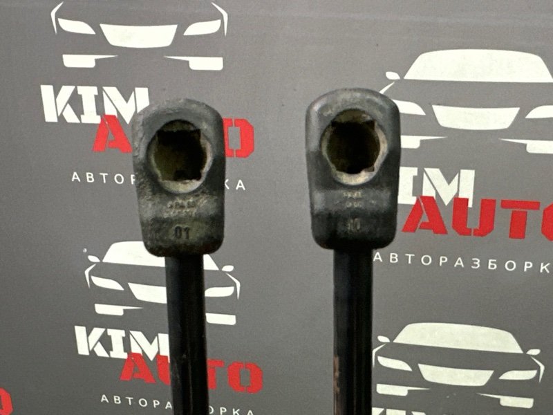 Упор крышки багажника Opel Astra J