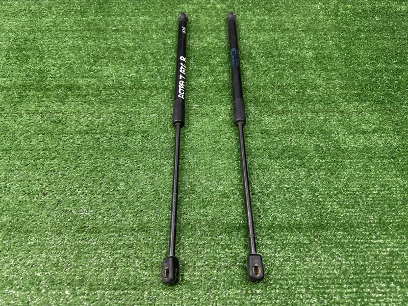 Упор крышки багажника Opel Astra J