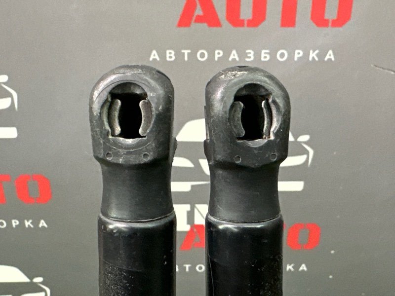 Упор крышки багажника Opel Astra J