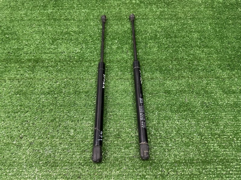 Упор крышки багажника Chevrolet Spark