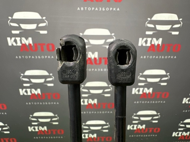 Упор крышки багажника Skoda Octavia A5