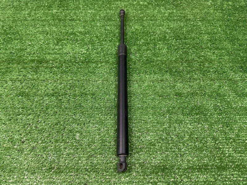 Упор крышки багажника Chevrolet Orlando