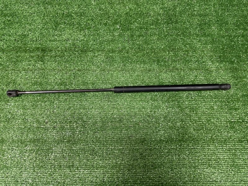 Упор крышки багажника Ford Focus 2