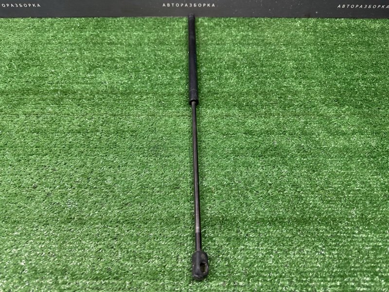 Упор крышки багажника Ford Focus 2