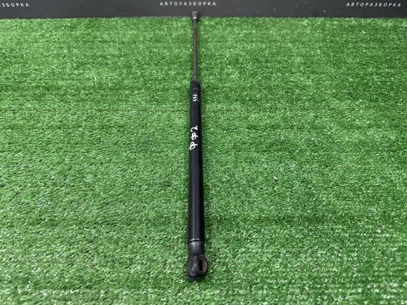 Упор крышки багажника Ford Focus 2