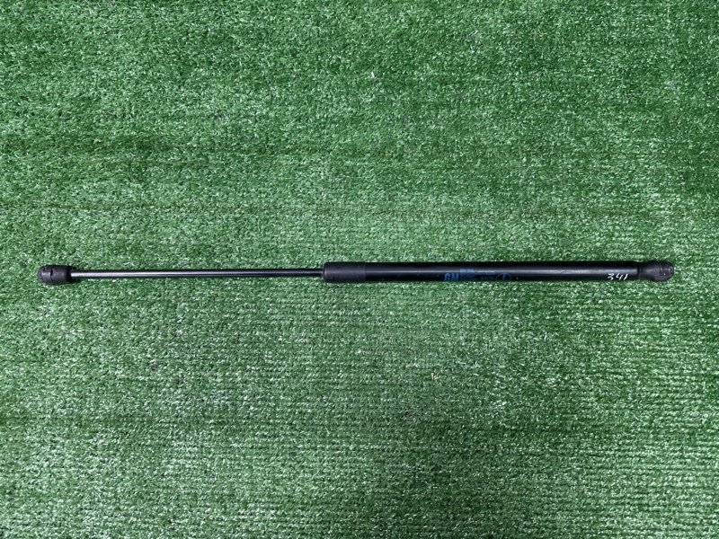 Упор капота Opel Astra H