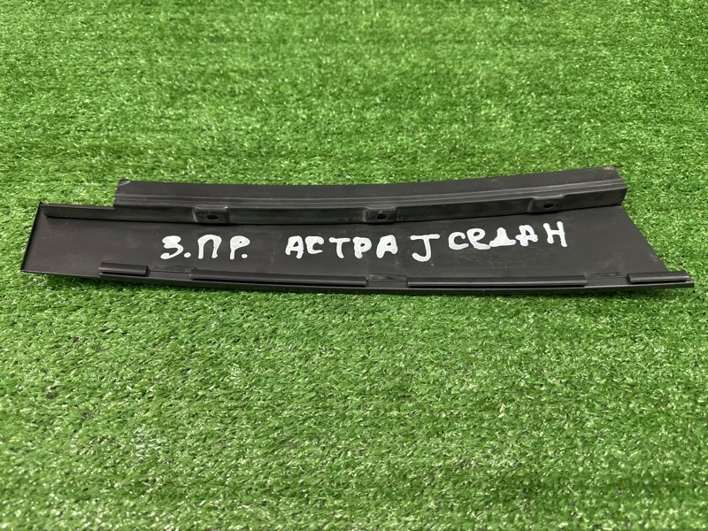 Накладка двери наружная Opel Astra J